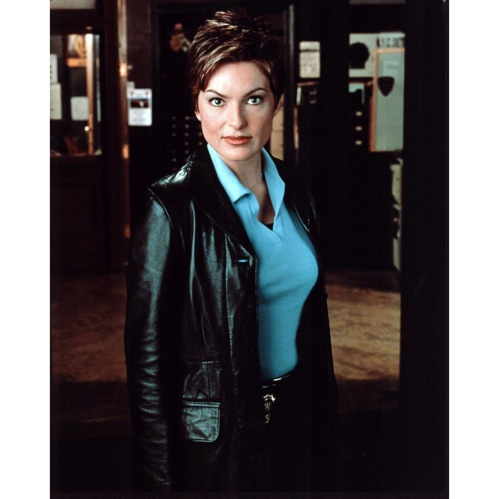 Mariska Hargitay In Leather Jacket For Law and Order Svu Photo Print - Item MVM00313 Image 1