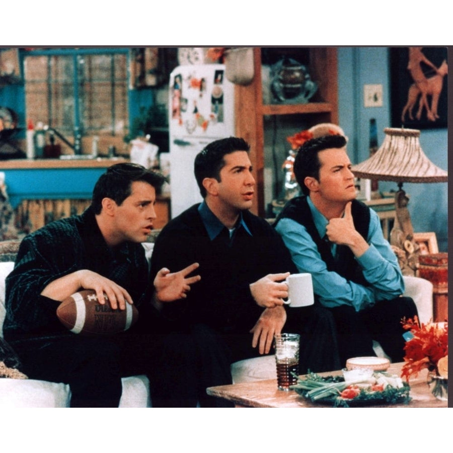 Matt Leblanc David Schwimmer And Matthew Perry On Couch On Set Of Friends Photo Print - Item MVM02992 Image 1