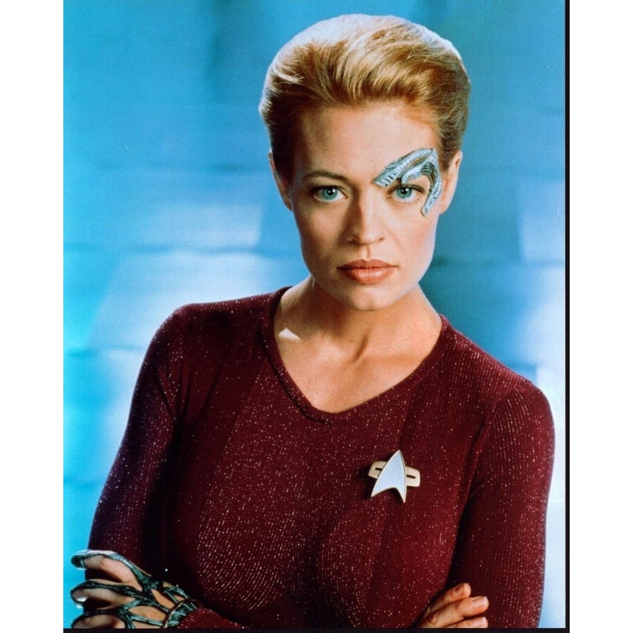 Jeri Ryan In Costume For Star Trek: Voyager Photo Print - Item MVM03747 Image 1