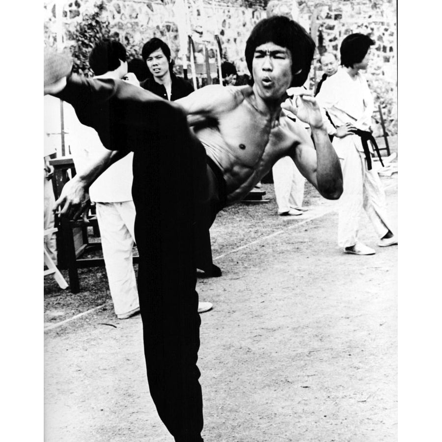 Bruce Lee High Kick Black And White Photo Print - Item MVM01421 Image 1