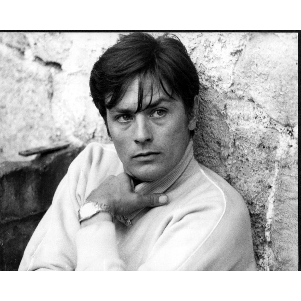 Alain Delon Leaning On Wall Black And White Photo Print - Item MVM04509 Image 1