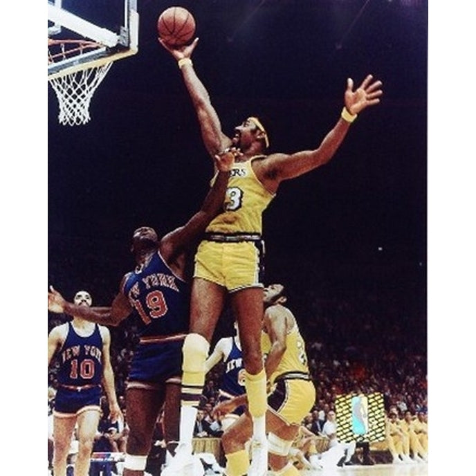 Wilt Chamberlain - Rim action Sports Photo Image 1