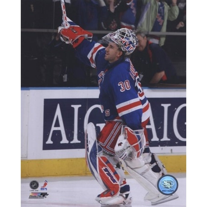 Henrik Lundqvist 2008-09 Salutes Crowd Sports Photo Image 1