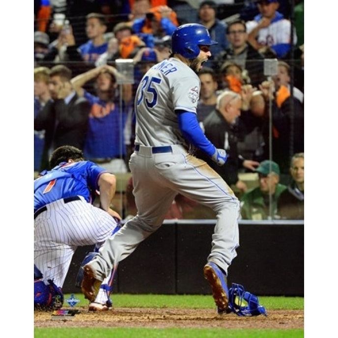 Eric Hosmer scores the game tying run Game 5 of the 2015 World Series Sports Photo Image 1