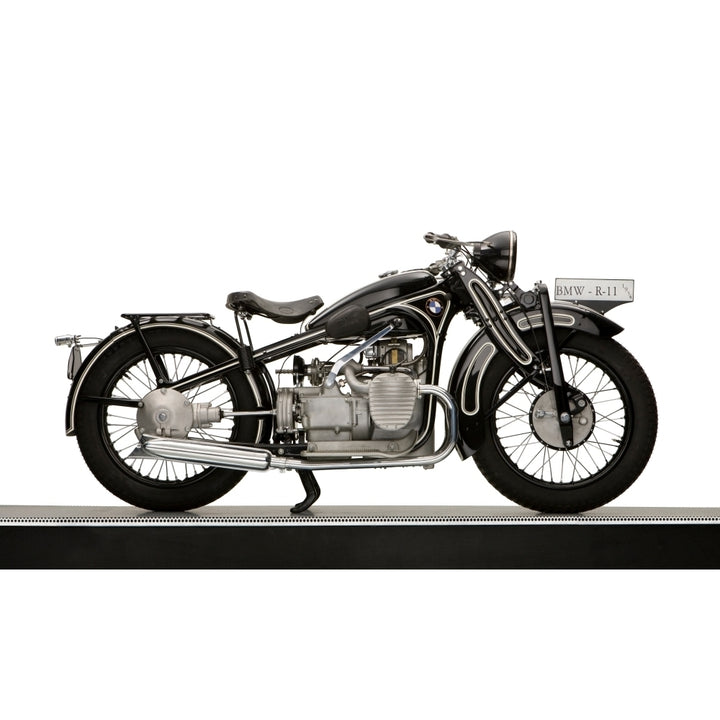 1934 BMW R11 730cc motorcycle Poster Print Image 1