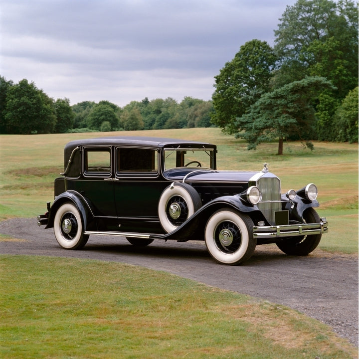 1930 Pierce Arrow Model 8 four door sedan 60 litre L-head straight eight engine Image 1