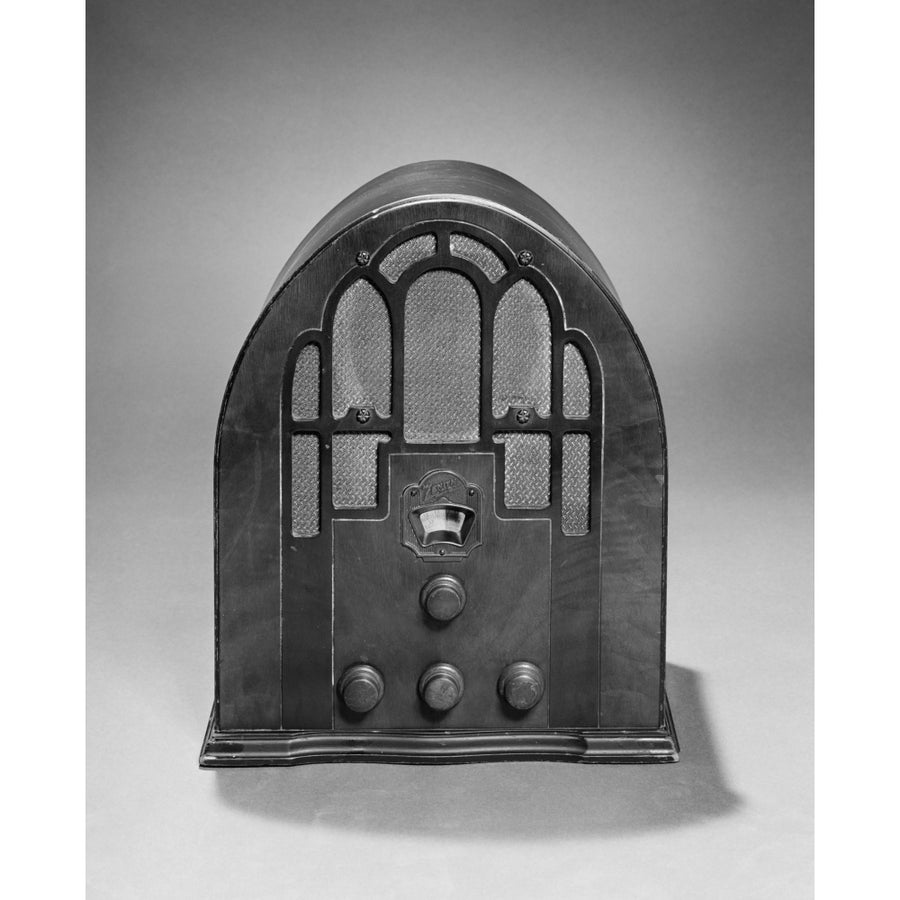 1930s Old Time Zenith Model 805 Cathedral Style Am Radio 1935 Poster Print By Vintage Collection Image 1