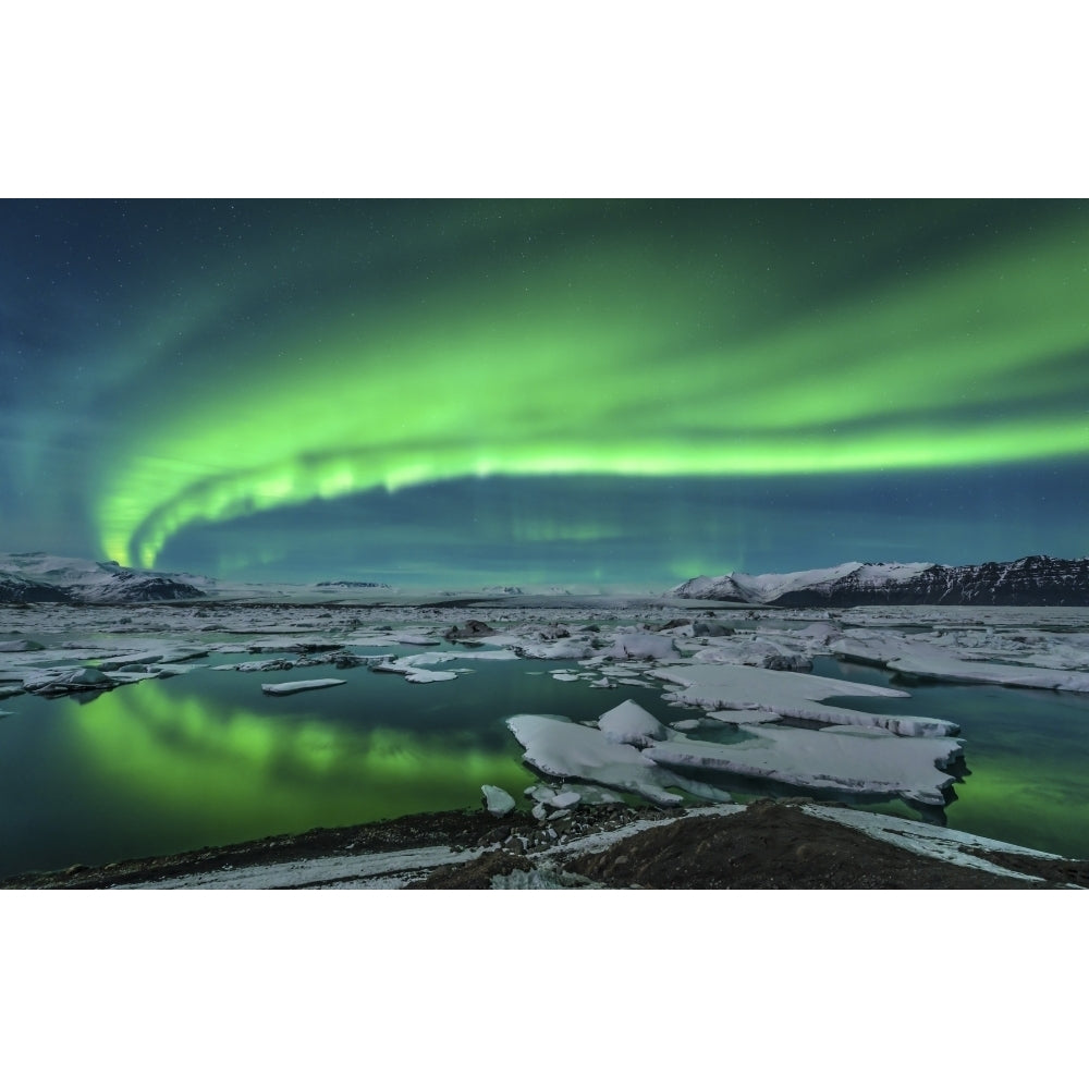 Aurora borealis over the glacial lagoon Jokulsarlon in Iceland Poster Print Image 2