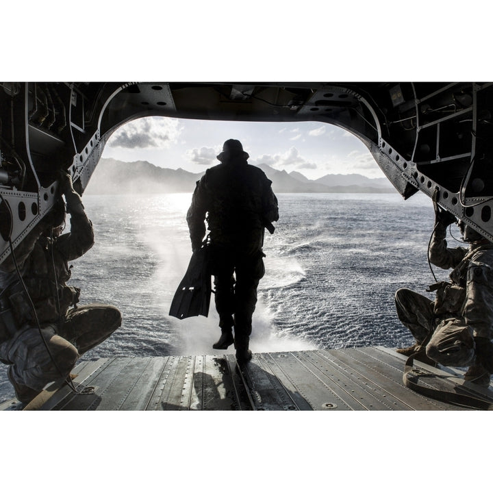 A soldier conducts a combat dive mission off the back of a CH-47 Chinook Poster Print Image 2