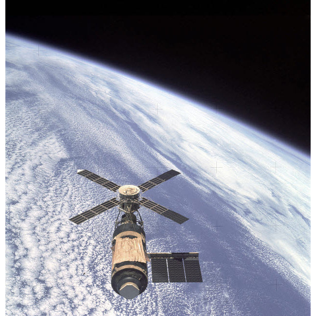 An overhead view of the Skylab Orbital Workshop in Earth orbit Poster Print by Stocktrek Images Image 2