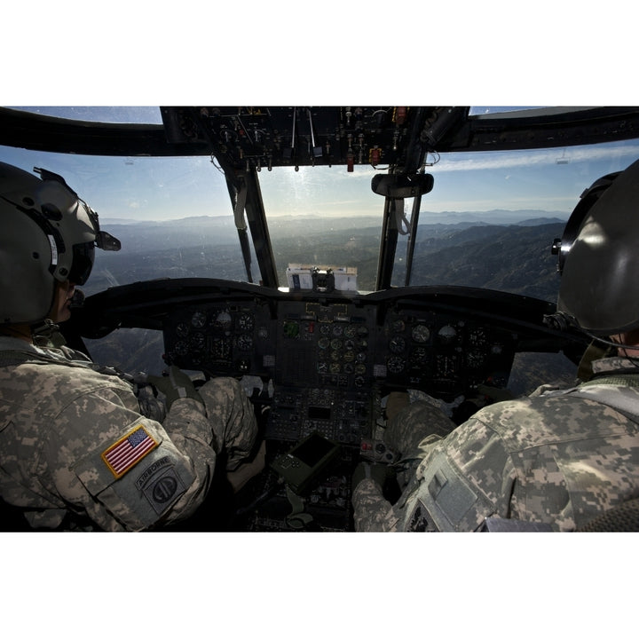 CH-47 Chinook pilots in flight over Arizona Poster Print Image 2