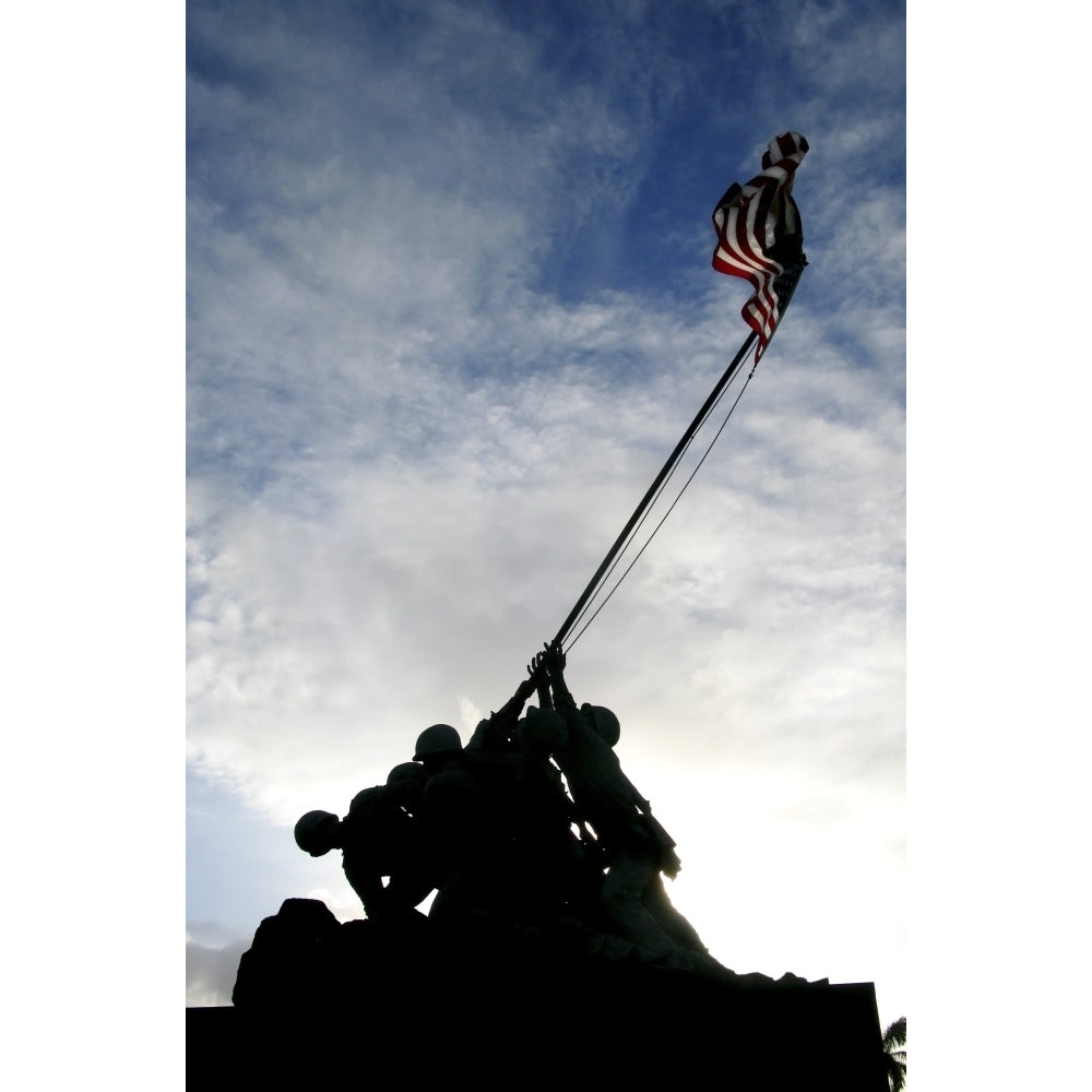 Silhouette of the Iwo Jima statue Poster Print Image 1