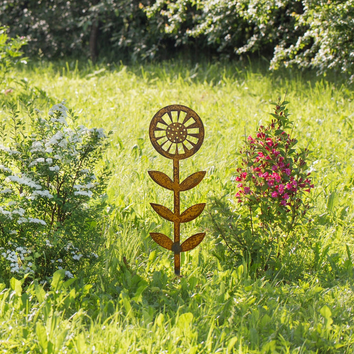 Contemporary Sunflower Garden Stake Image 4