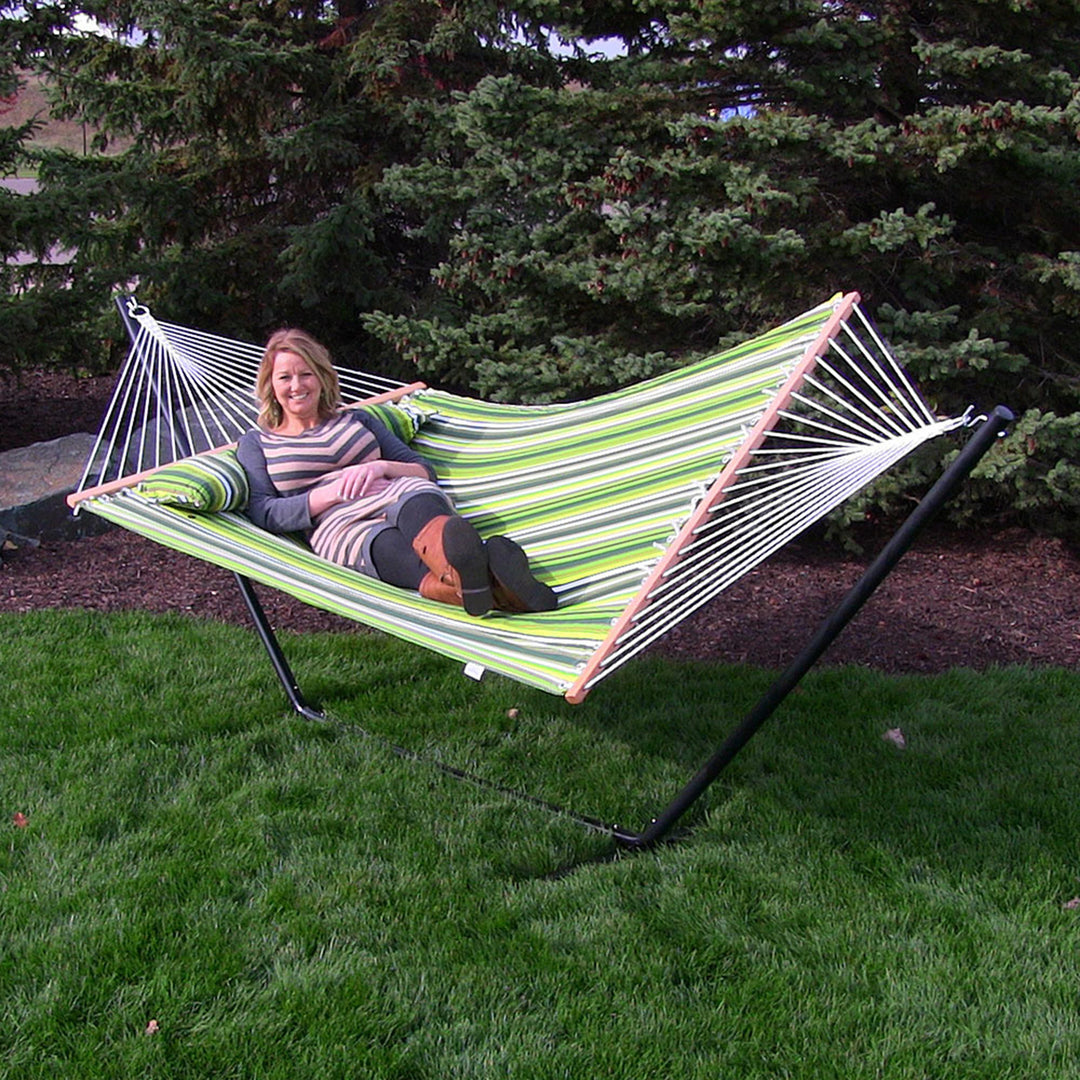 Sunnydaze 2-Person Quilted Fabric Hammock with Steel Stand - Melon Stripe Image 4