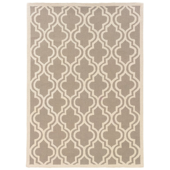 Silhouette Quatrefoil Grey and Ivory 8X10 Image 1