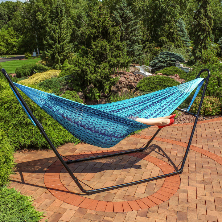 Sunnydaze 2-Person Cotton and Nylon Woven Fabric Hammock - Striped Blue Image 5