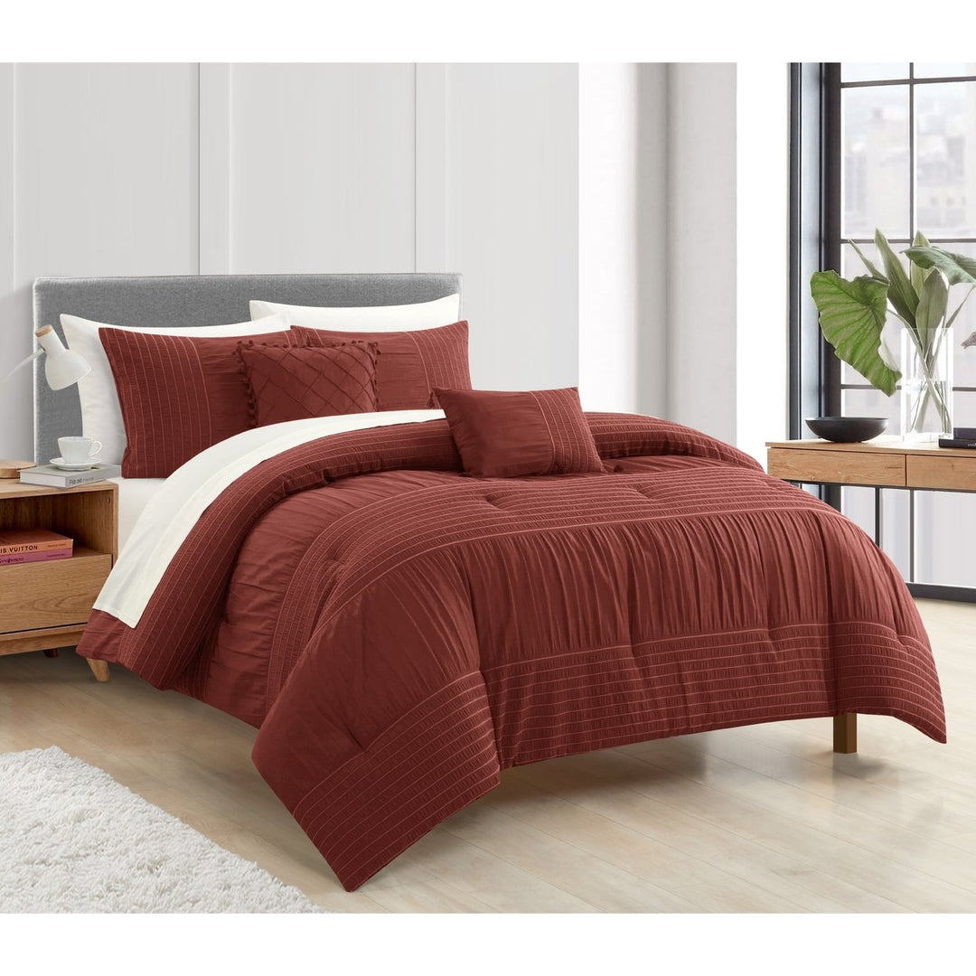 Leola 5 Piece Comforter Set with Rich Pleated with Seersucker Details Image 4