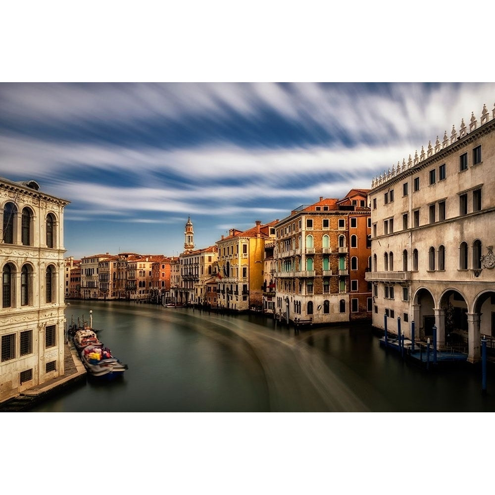 Rialto Looking North Poster Print - Danny Head-VARPDX135254Z Image 1