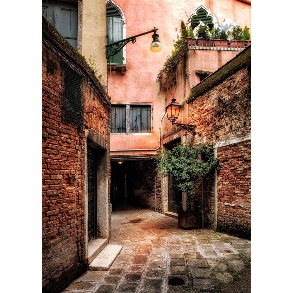 Italian Alleyway Poster Print - Danny Head-VARPDX182358 Image 1