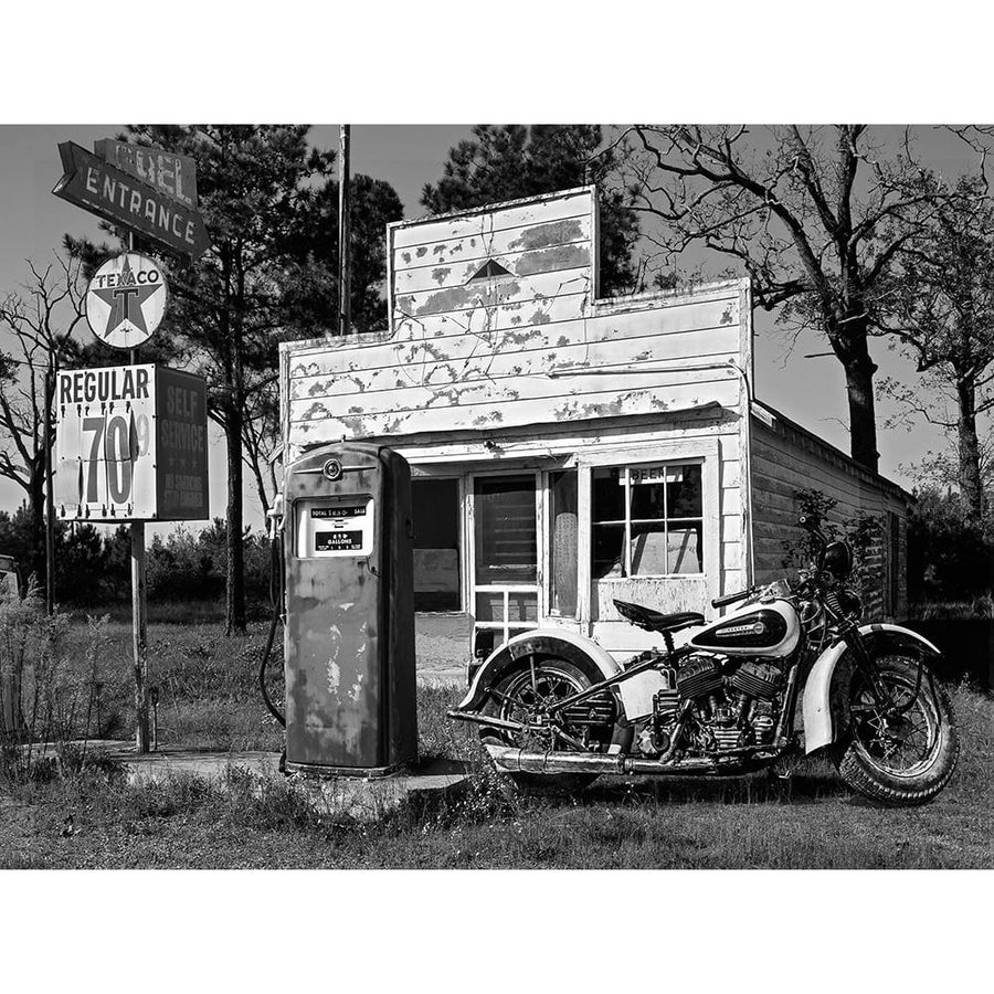 Abandoned gas station Mexico Poster Print by Gasoline Images Gasoline Images-VARPDX3AP4868 Image 1