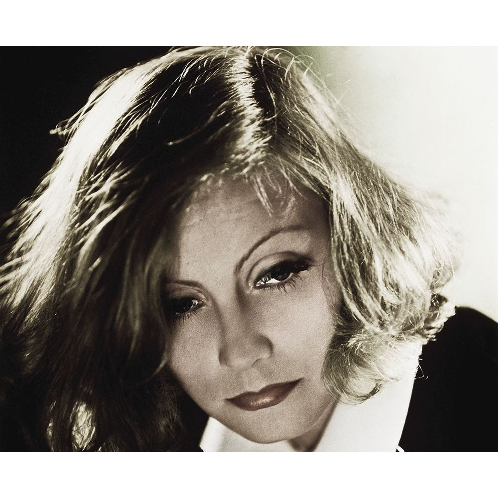 Greta Garbo Poster Print by Hollywood Photo Archive Hollywood Photo Archive-VARPDX487391 Image 1