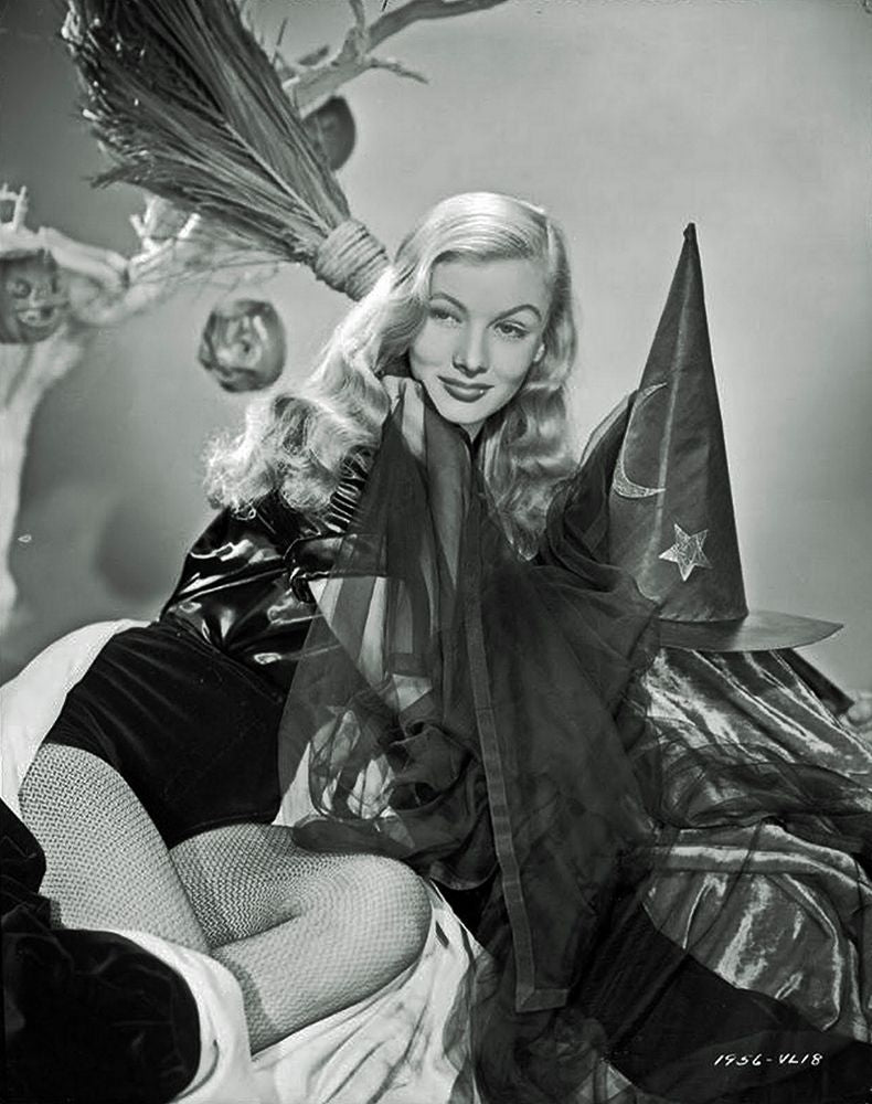 I Married a Witch - Veronica Lake Poster Print by Hollywood Photo Archive Hollywood Photo Archive-VARPDX488036 Image 1