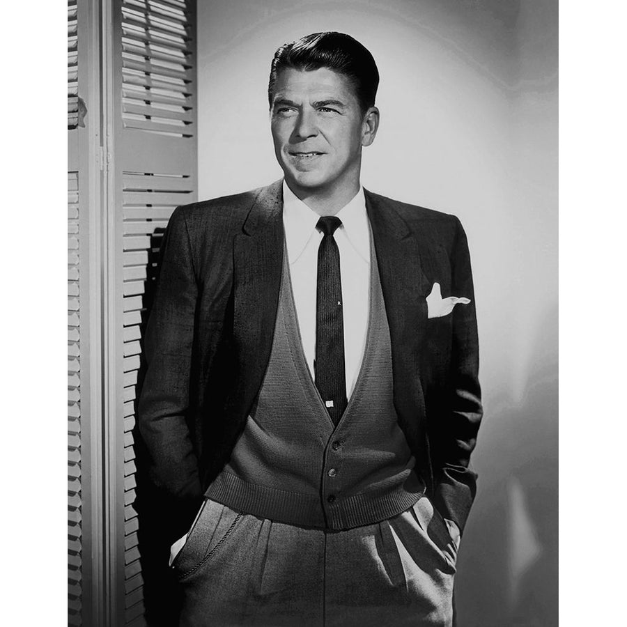 Ronald Reagan Poster Print by Hollywood Photo Archive Hollywood Photo Archive-VARPDX488686 Image 1