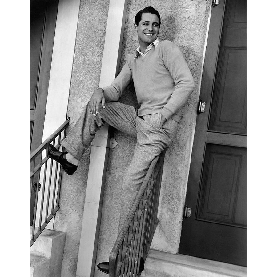 Cary Grant Poster Print by Hollywood Photo Archive Hollywood Photo Archive-VARPDX489353 Image 1