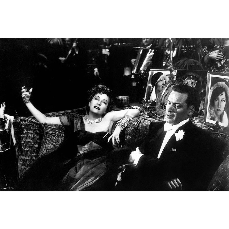 Sunset Boulevard Poster Print by Hollywood Photo Archive Hollywood Photo Archive-VARPDX489562 Image 1