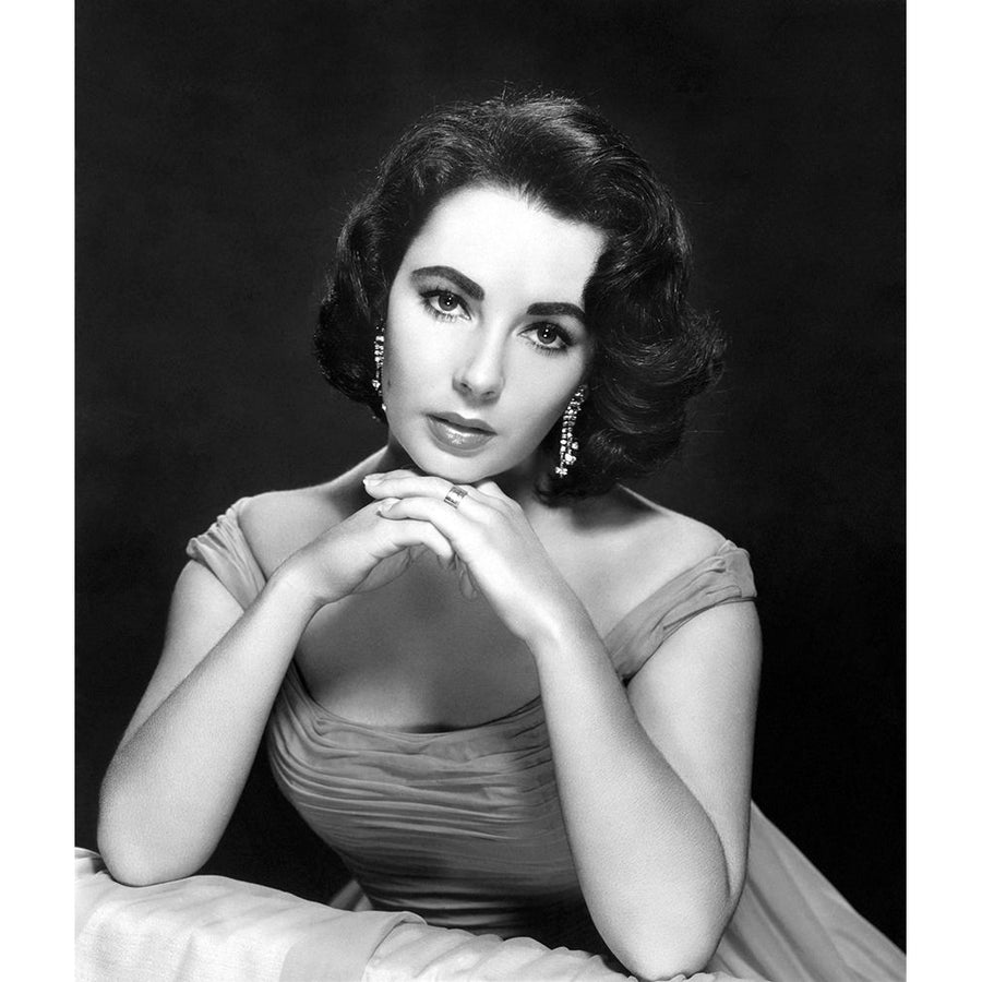 Elizabeth Taylor Poster Print by Hollywood Photo Archive Hollywood Photo Archive-VARPDX489891 Image 1