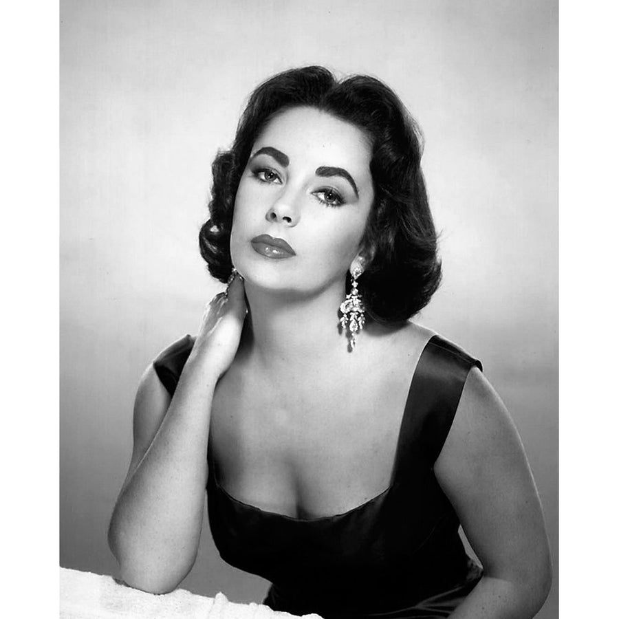 Elizabeth Taylor Poster Print by Hollywood Photo Archive Hollywood Photo Archive-VARPDX489921 Image 1