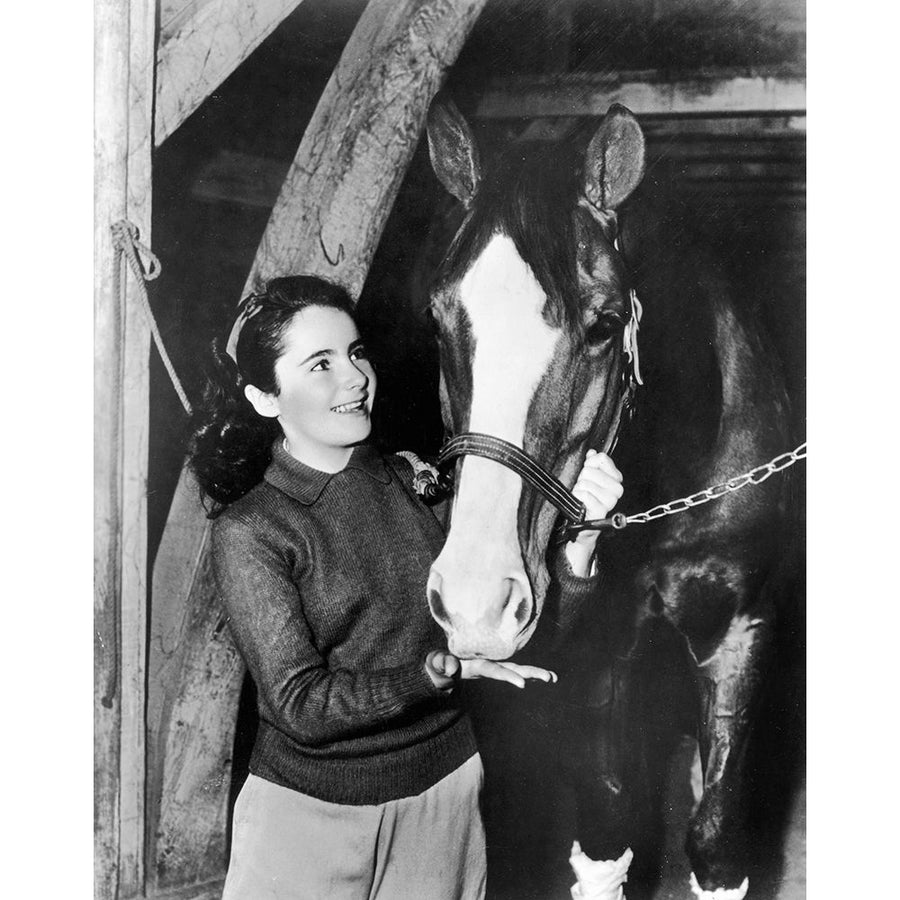 National Velvet - Elizabeth Taylor Poster Print by Hollywood Photo Archive Hollywood Photo Archive-VARPDX490034 Image 1