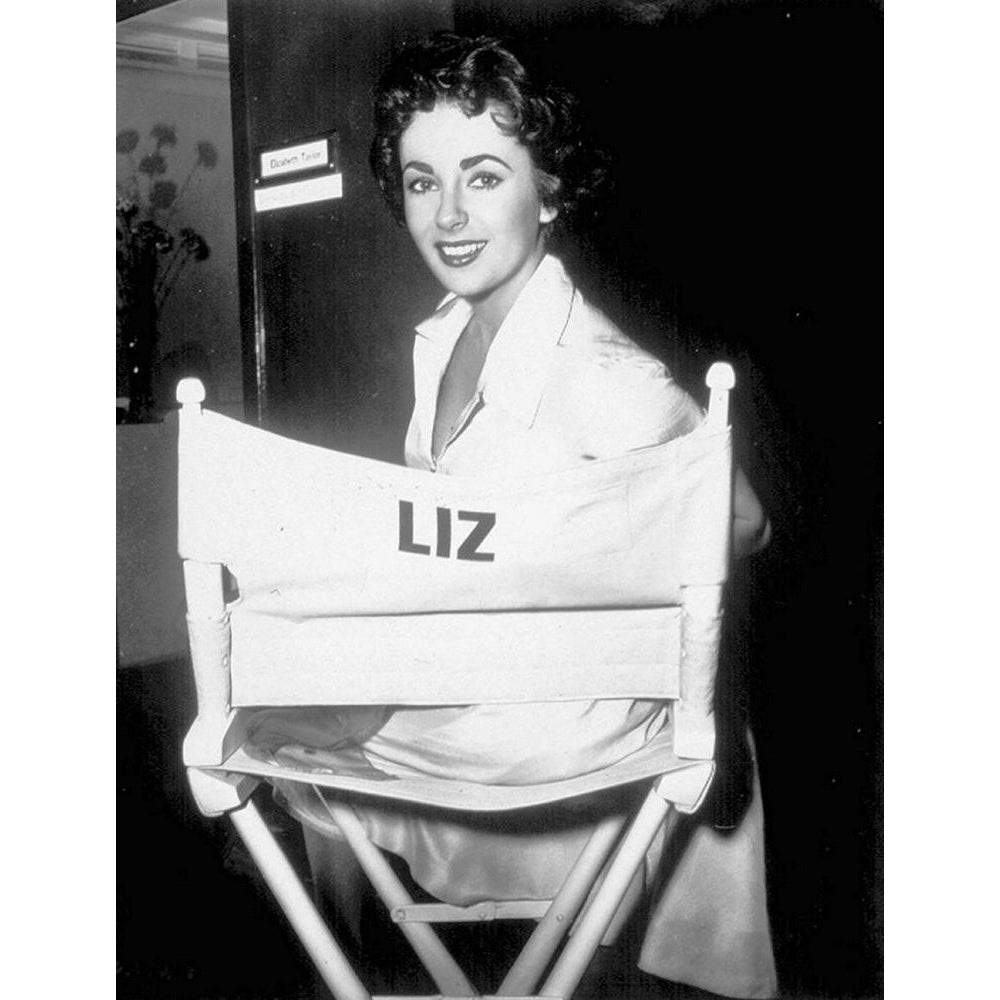 Elizabeth Taylor Poster Print by Hollywood Photo Archive Hollywood Photo Archive-VARPDX490053 Image 1