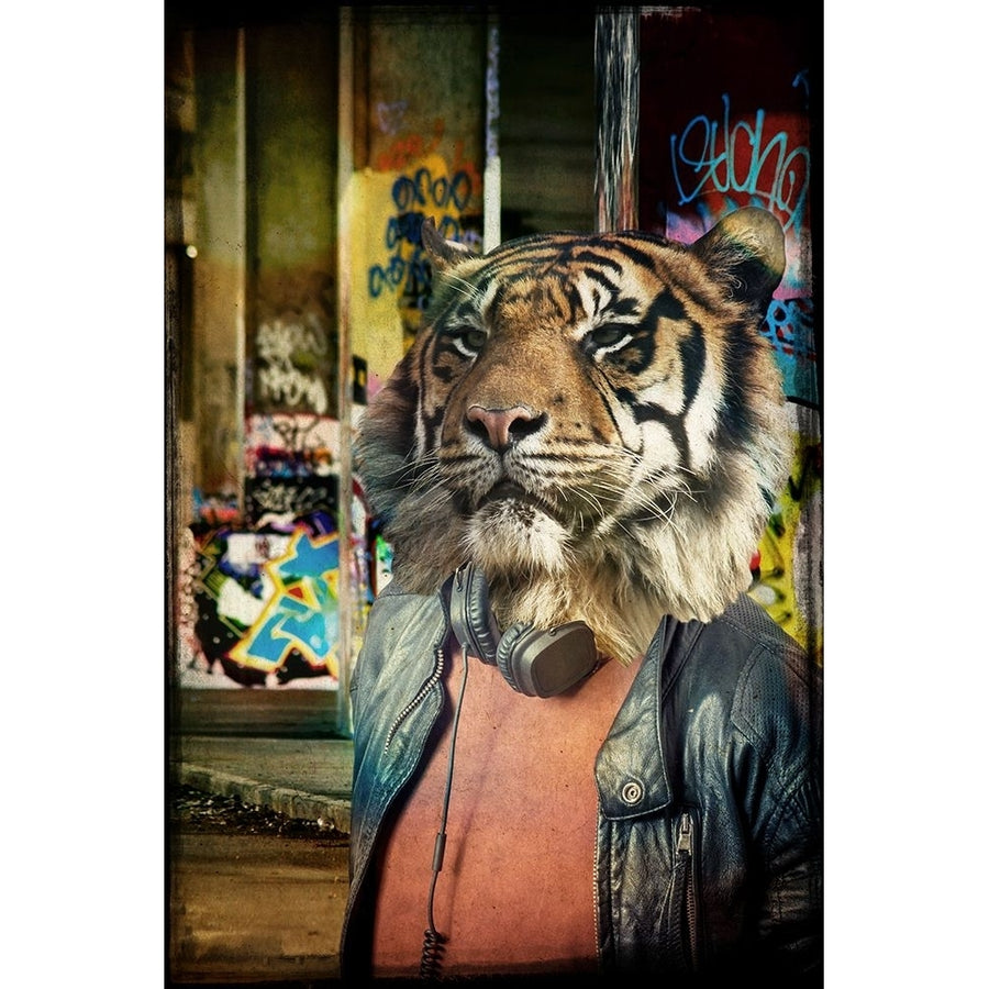 Tiger on the Prowl Poster Print - ArtLab GI-VARPDX88031 Image 1