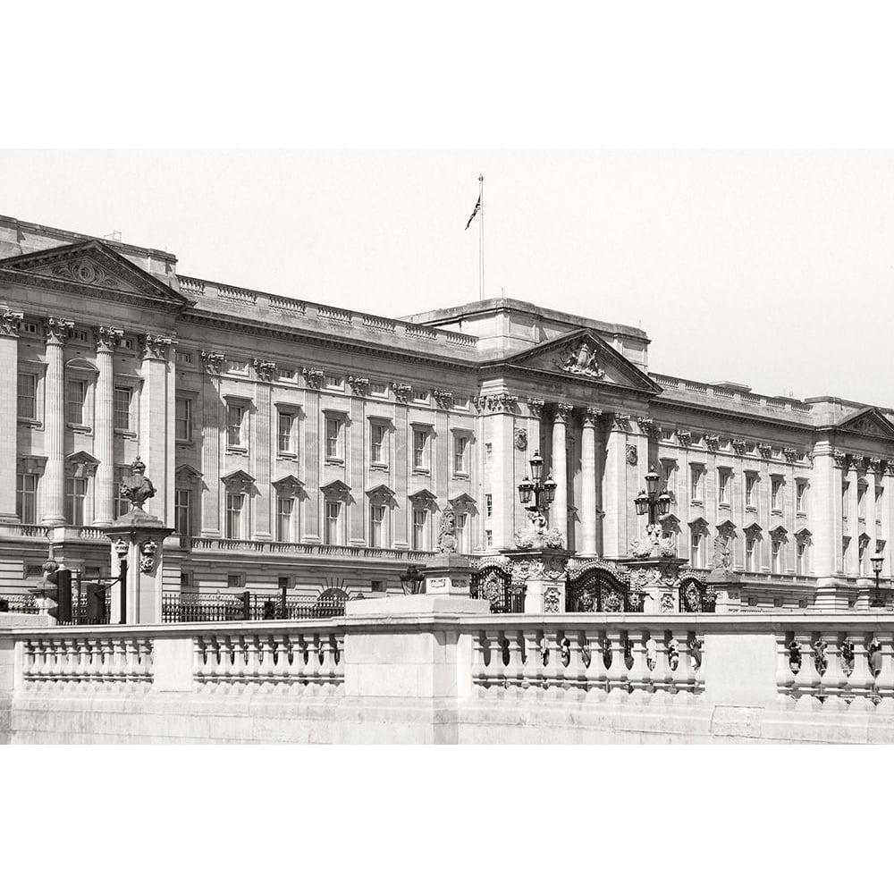 Buckingham Palace BandW Poster Print by Karyn Millet-VARPDXPSMLT829 Image 1