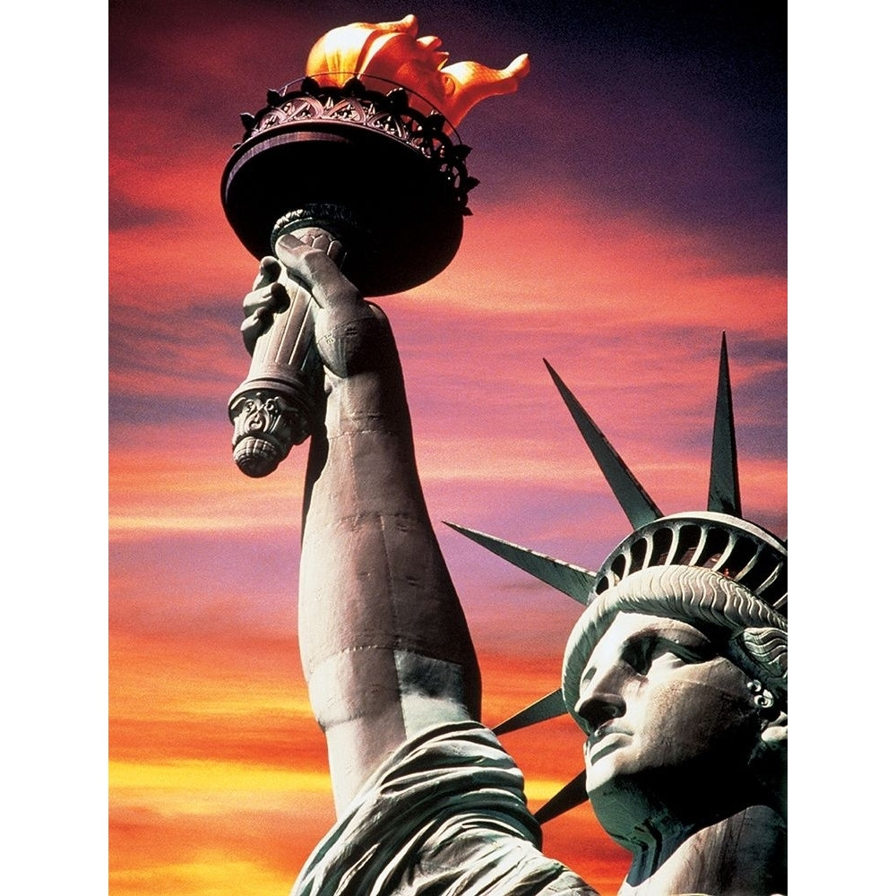 Statue of Liberty Poster Print by Unknown Unknown-VARPDXF101660 Image 1