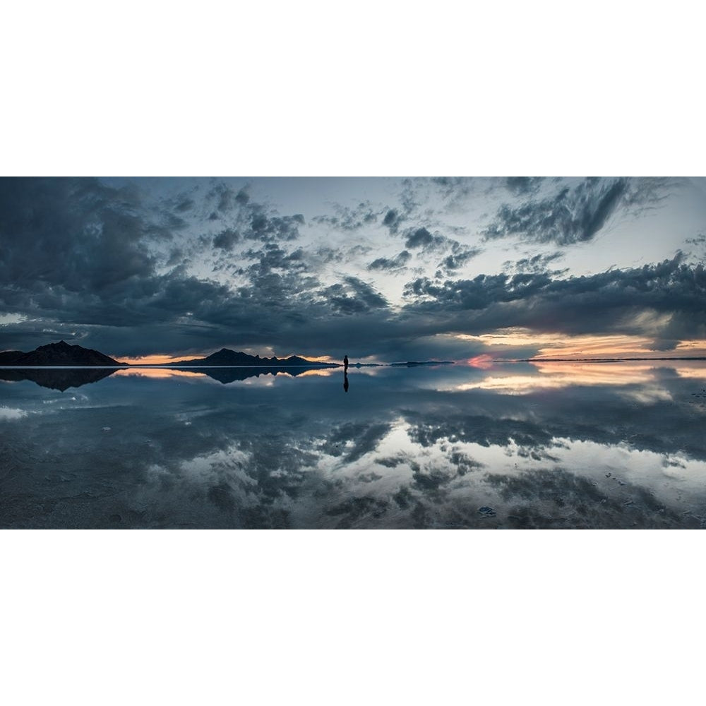 Solitude in the Salt Flats Poster Print - Photo GS-VARPDXG2281D Image 1