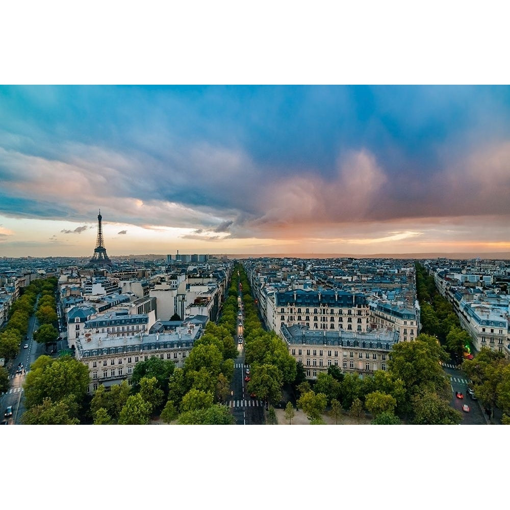 Vue sur Paris depuis lArc de Triomphe by Arnaud Bertrande-VARPDXIG9239 Image 1