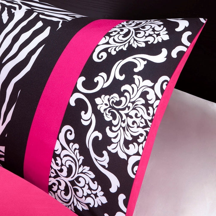 Gracie Mills Morse 4-Piece Striped Damask and Zebra Printed Comforter Set - GRACE-6083 Image 3
