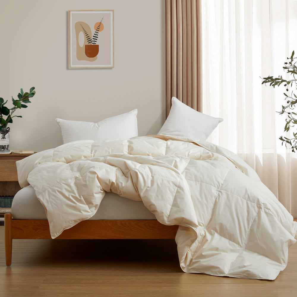 Premium Lightweight Organic Cotton Comforter with Down and Feather Fiber Fill - Perfect for Summer Image 2