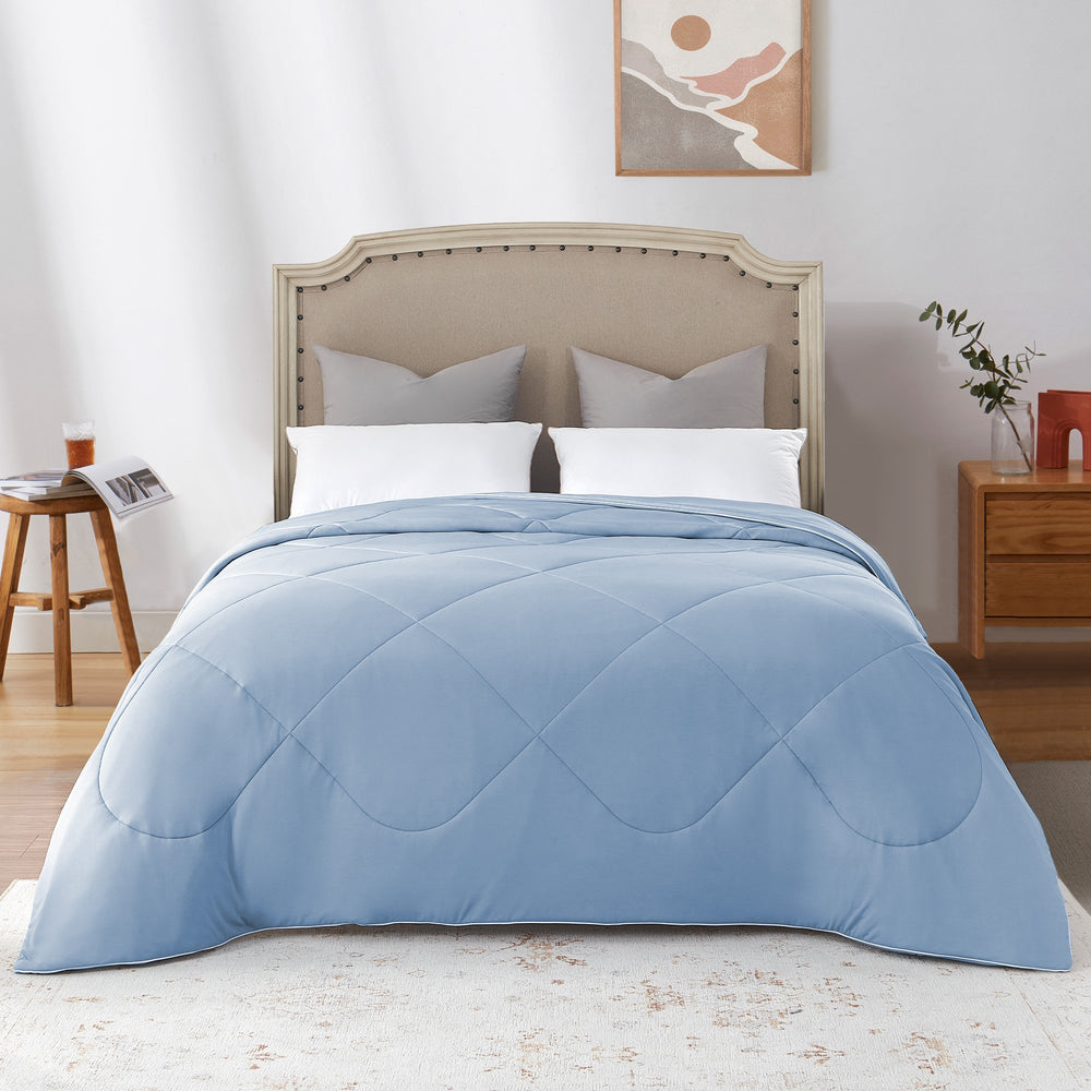 Silk Smooth Cooling Comforter, Lightweight Cooling Summer Blanket Image 2