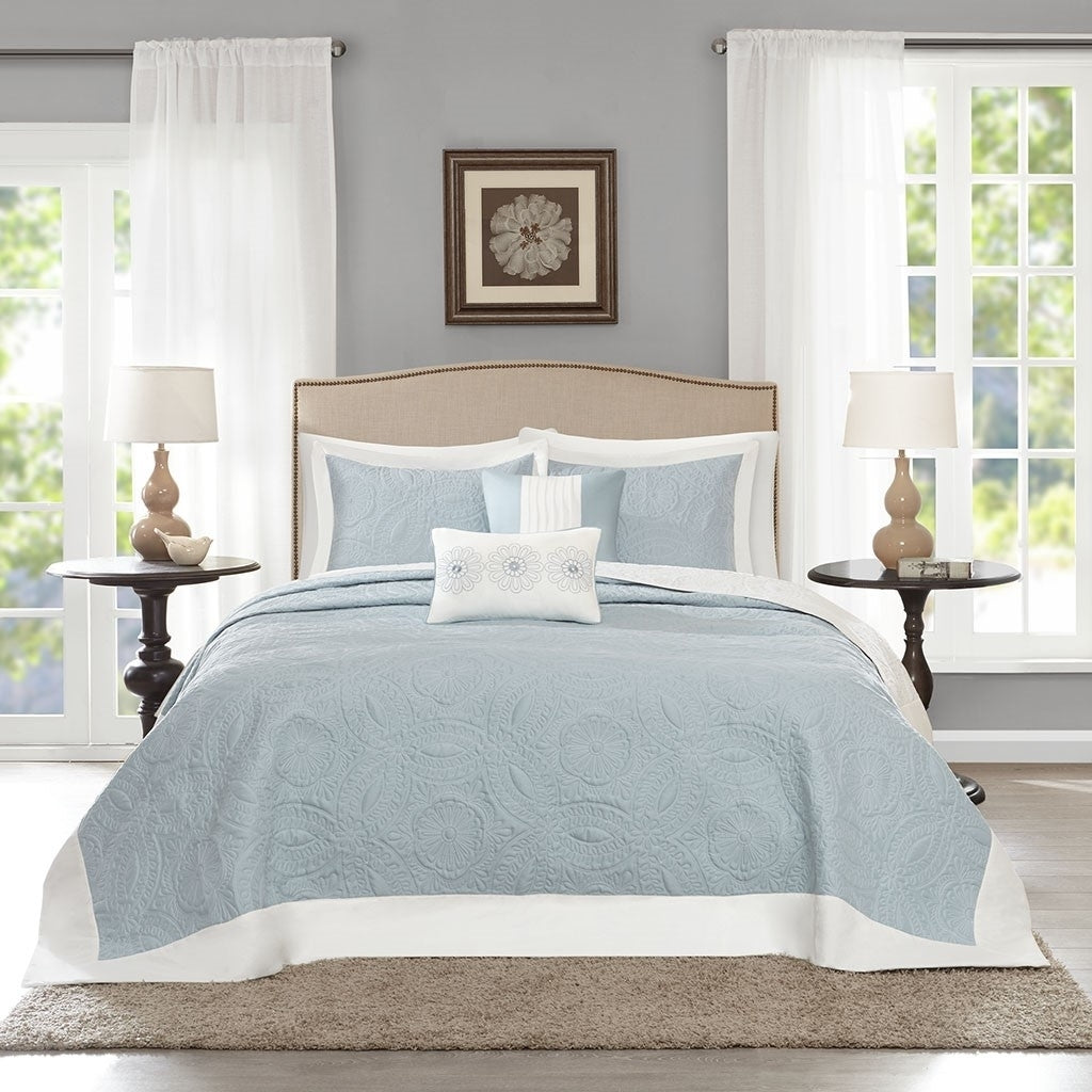 Gracie Mills Haywood 5-Piece Reversible Bedspread Set Soft Blue Medallion GRACE-3057 Image 5