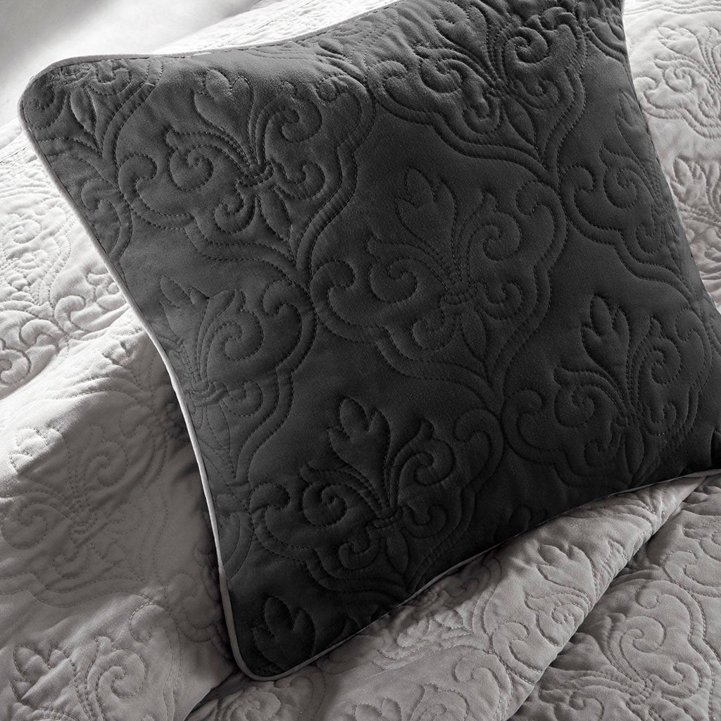 Gracie Mills Colby 7-Piece Quilt Set with Euro Shams and Cozy Throw Pillows - GRACE-3301 Image 3