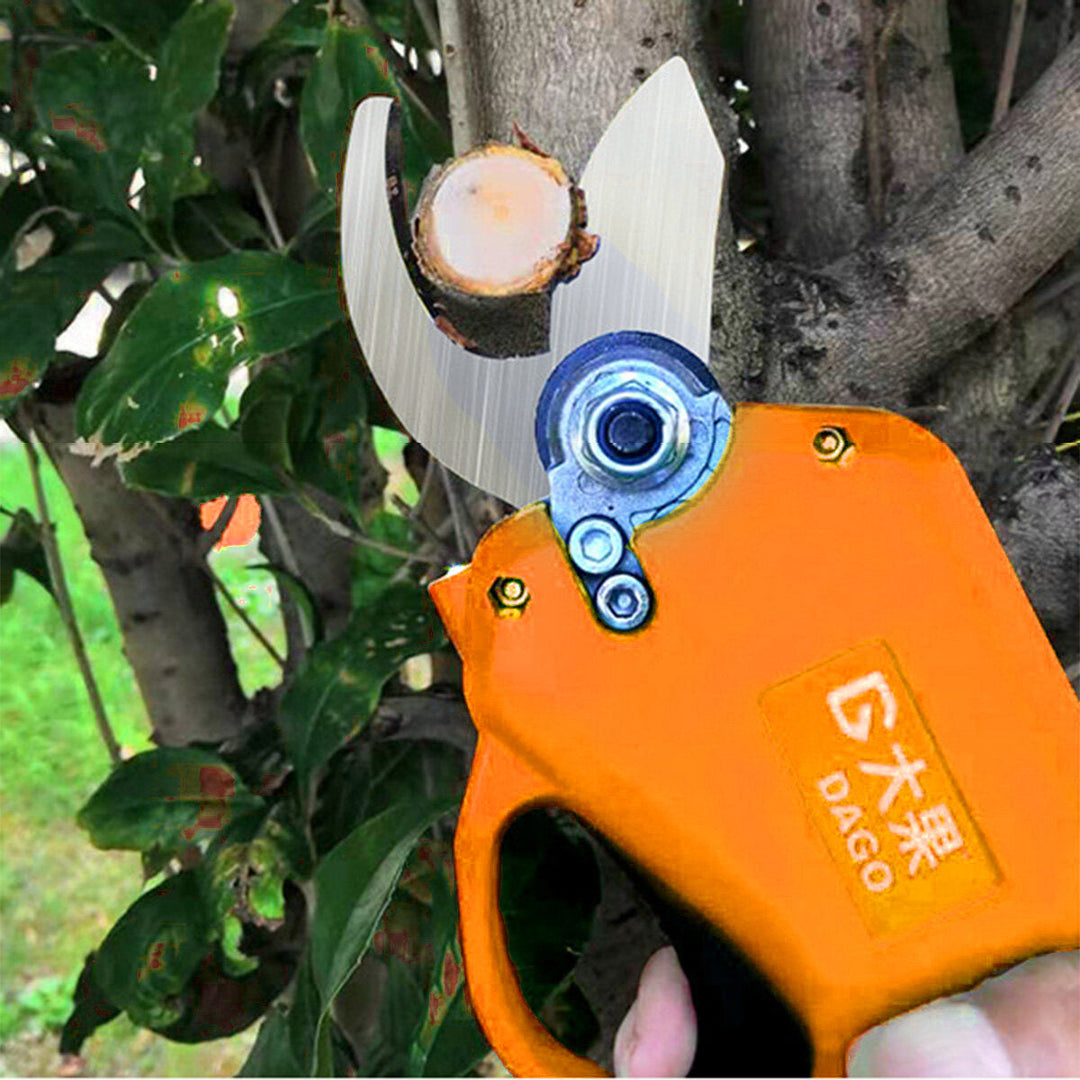 21V 30mm Rechargeable Electric Pruning Shears Electric Tree Branches Cutter Image 2