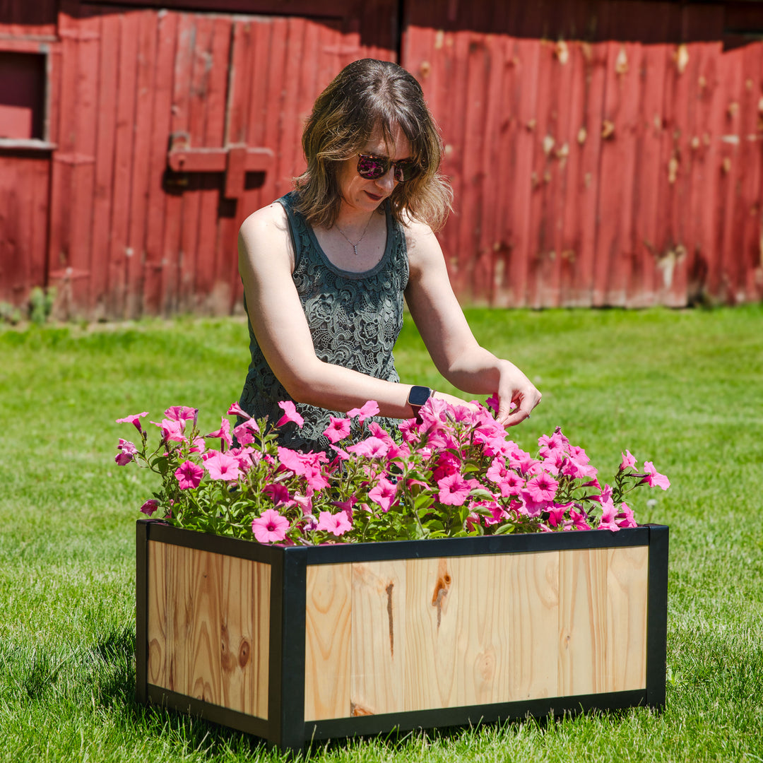 Sunnydaze Acacia Planter Box with Planter Bag - 15.5" H - Natural Image 5