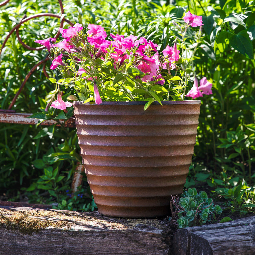 Sunnydaze 13 in Ribbed Polyresin Outdoor Planter - Rust Image 2