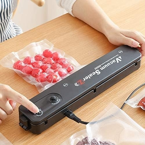 Automatic Vacuum Sealer Machine Compact Vacuum Sealing System with 10PCS Bags Image 6