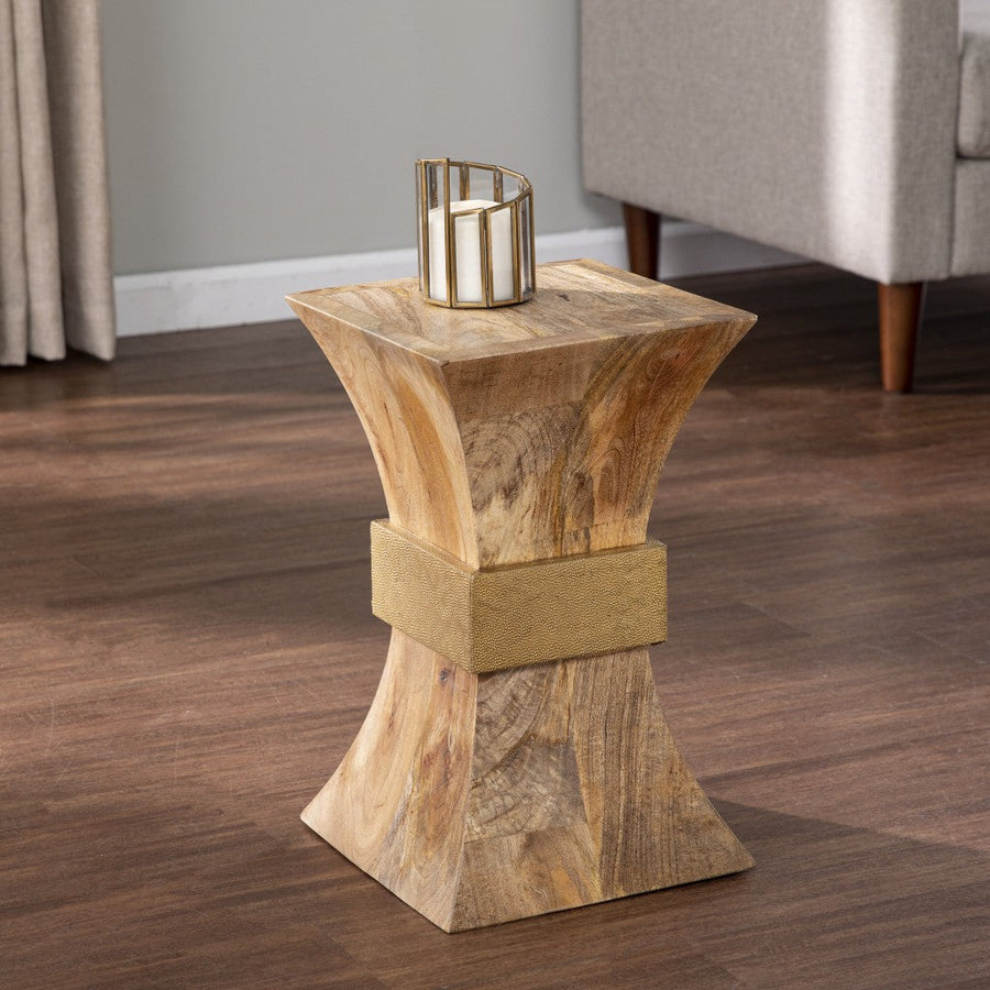 18" Natural Solid Wood And Manufactured Wood Square End Table Image 1