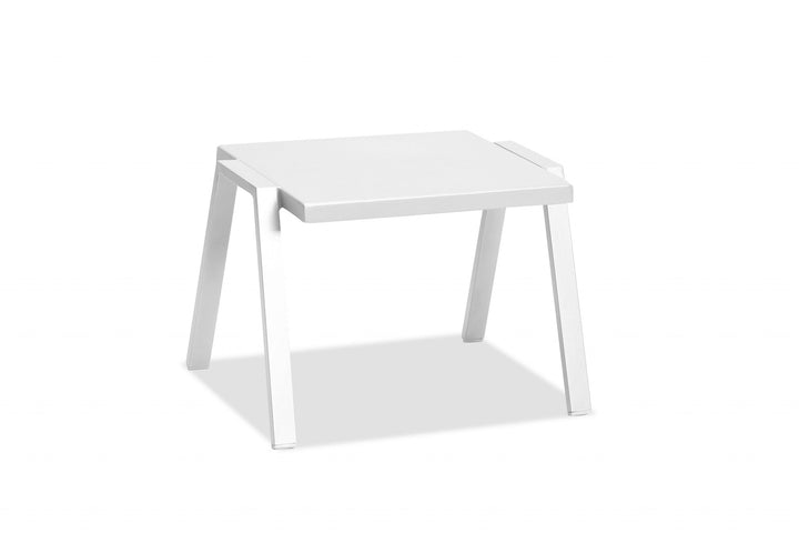 22 X 18 X 16 White Aluminum Side Table Image 1