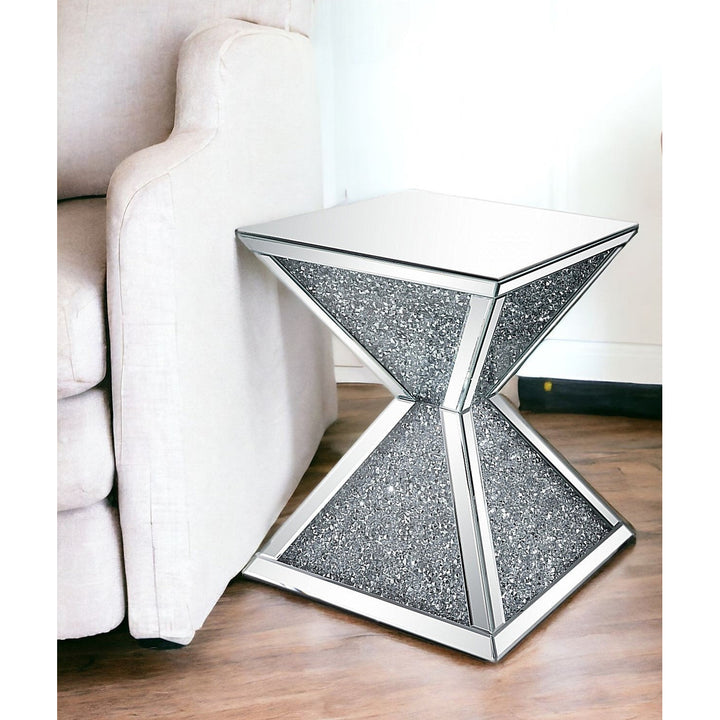23" Silver Mirrored And Manufactured Wood Square Diamond End Table Image 7